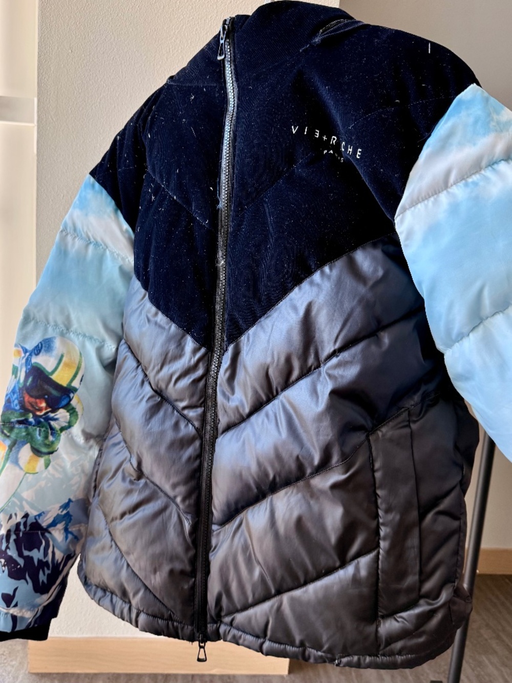 Vie Riche Men's Ski Team Bubble Jacket (XL)